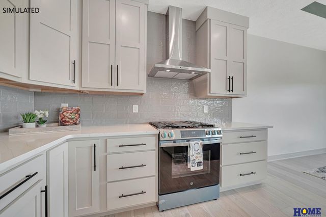 820 Regiment Road, Lincoln, NE 68527