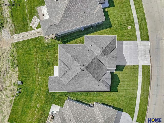 820 Regiment Road, Lincoln, NE 68527