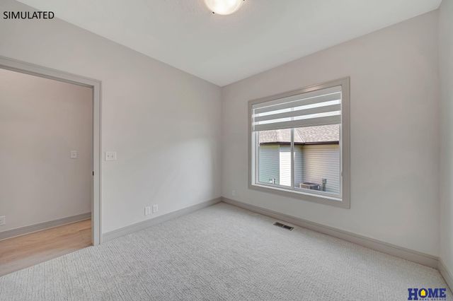 820 Regiment Road, Lincoln, NE 68527