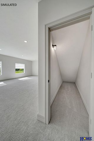 820 Regiment Road, Lincoln, NE 68527