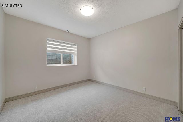 820 Regiment Road, Lincoln, NE 68527