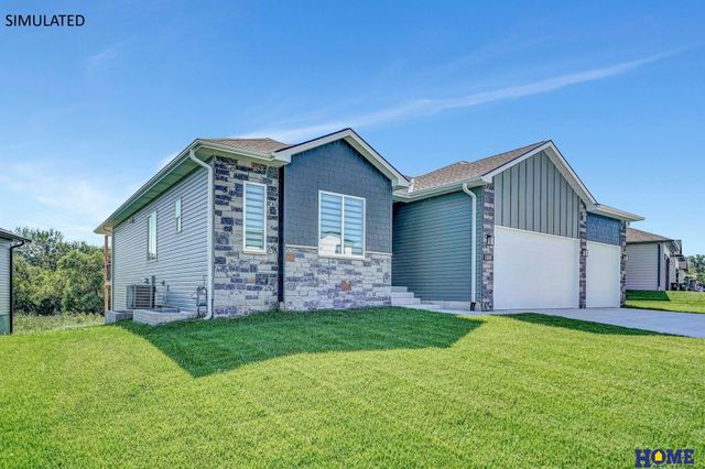 820 Regiment Road, Lincoln, NE 68527