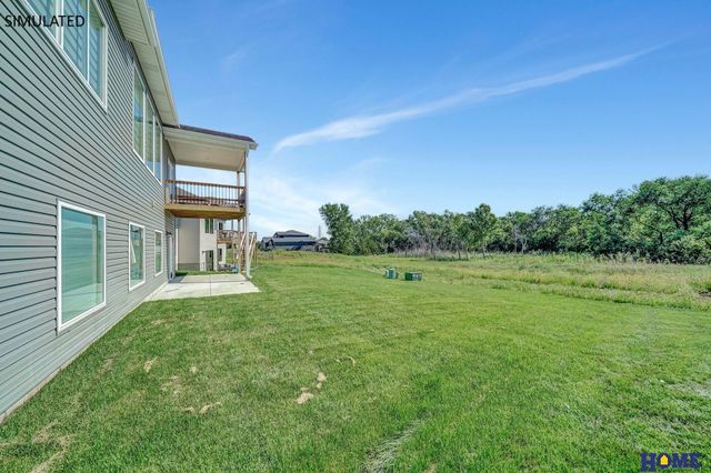 820 Regiment Road, Lincoln, NE 68527