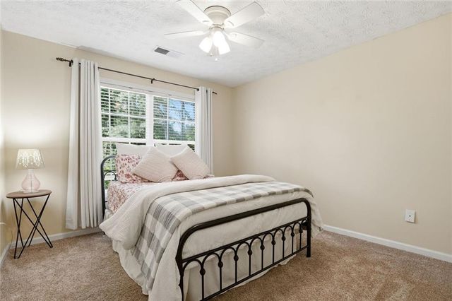 1005 Pebble Bend Drive, Grayson, GA 30017