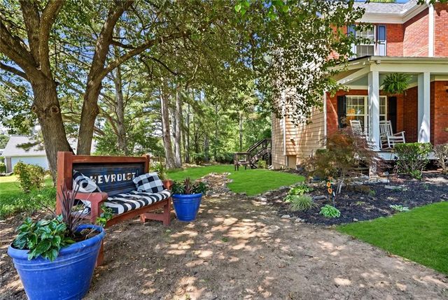 1005 Pebble Bend Drive, Grayson, GA 30017