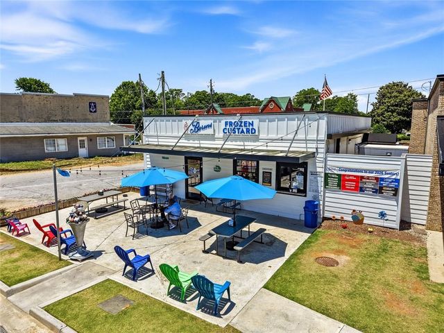 1005 Pebble Bend Drive, Grayson, GA 30017