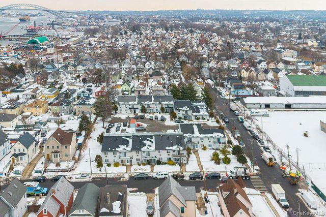 15 Davidson Court, Staten Island, NY 10303