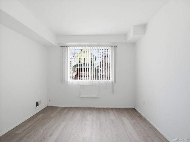 15 Davidson Court, Staten Island, NY 10303