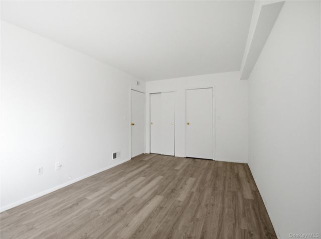 15 Davidson Court, Staten Island, NY 10303