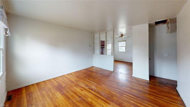 1003 Warfield DR, Portsmouth, VA 23701