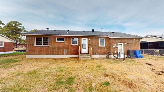 1003 Warfield DR, Portsmouth, VA 23701