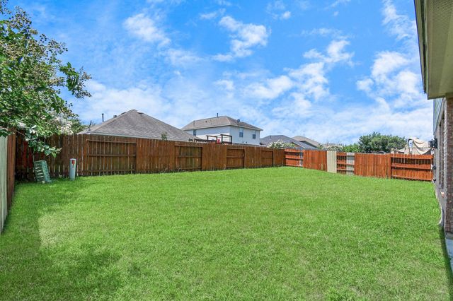 8627 Sweet Pasture Drive, Tomball, TX 77375