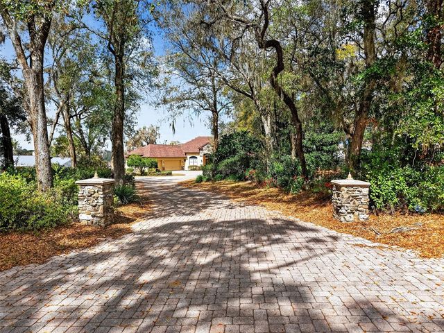 2007 COUNTRY CLUB DRIVE, Eustis, FL 32726