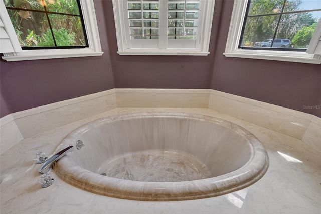 2007 COUNTRY CLUB DRIVE, Eustis, FL 32726