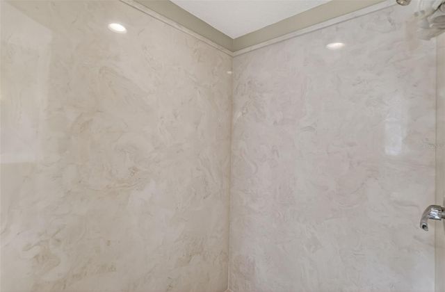 2007 COUNTRY CLUB DRIVE, Eustis, FL 32726