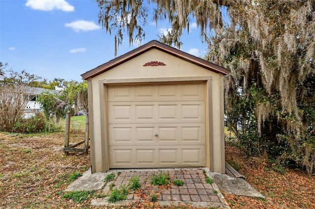 2007 COUNTRY CLUB DRIVE, Eustis, FL 32726