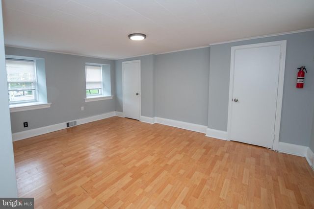 225 OLD SOLDIERS UNIT B RD, Cheltenham, PA 19012