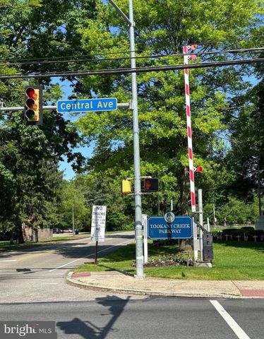 225 OLD SOLDIERS UNIT B RD, Cheltenham, PA 19012