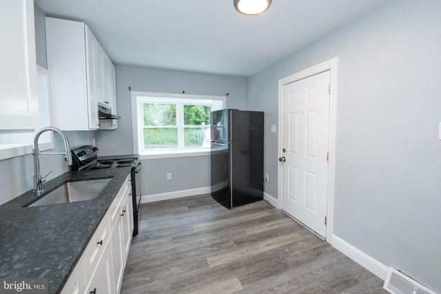 225 OLD SOLDIERS UNIT B RD, Cheltenham, PA 19012