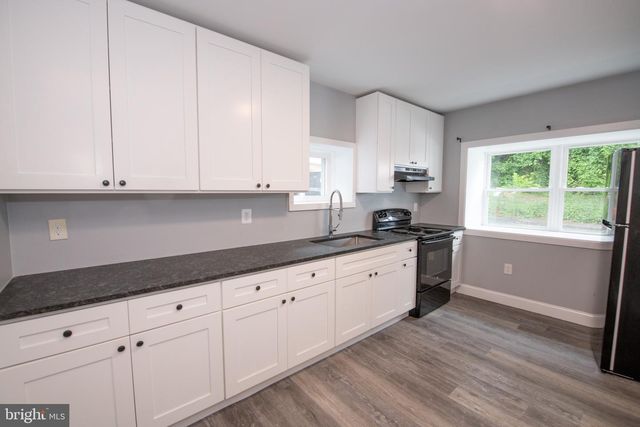 225 OLD SOLDIERS UNIT B RD, Cheltenham, PA 19012
