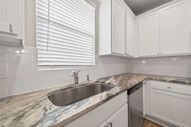 440 Stone Placa Trail, Brookshire, TX 77423