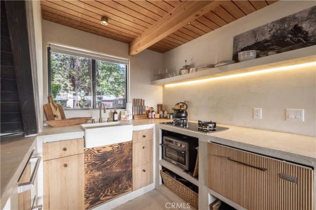 42645 La Cerena Avenue, Big Bear Lake, CA 92315
