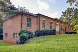 3088 Valleydale SW Drive, Atlanta, GA 30311