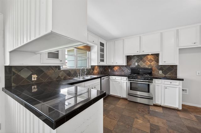 4746 Kinglet Street, Houston, TX 77035