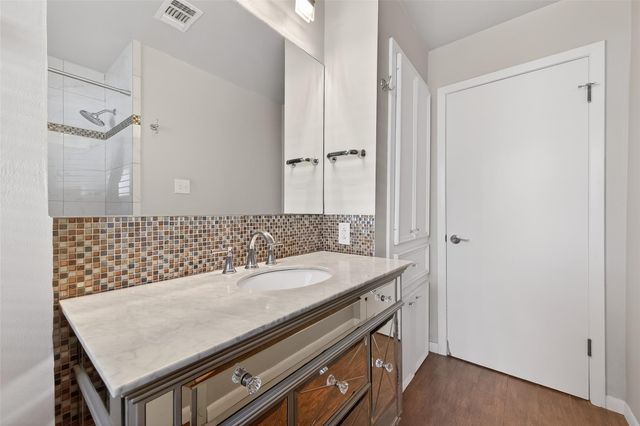 4746 Kinglet Street, Houston, TX 77035