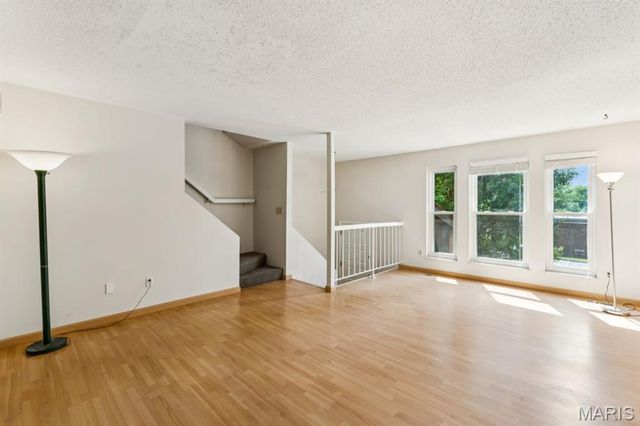 2308 Driftwood Place, St Louis, MO 63146