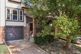 2308 Driftwood Place, St Louis, MO 63146