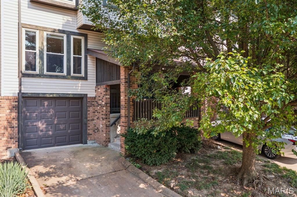 2308 Driftwood Place, St Louis, MO 63146