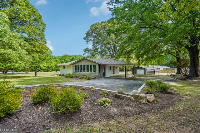 1679 Seayes Road SW, Mableton, GA 30126