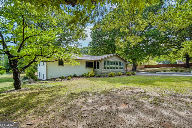 1679 Seayes Road SW, Mableton, GA 30126