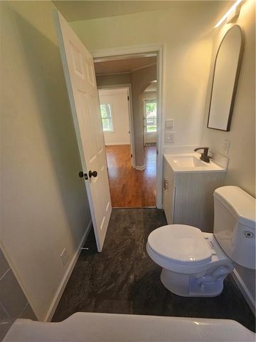 402 SW 17th Street, Blue Springs, MO 64015