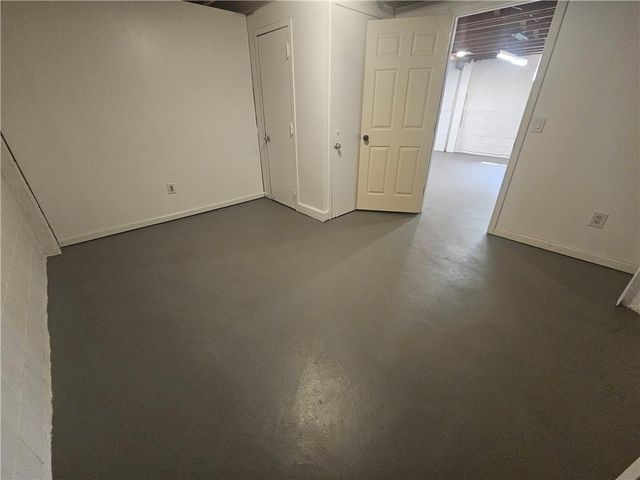 402 SW 17th Street, Blue Springs, MO 64015