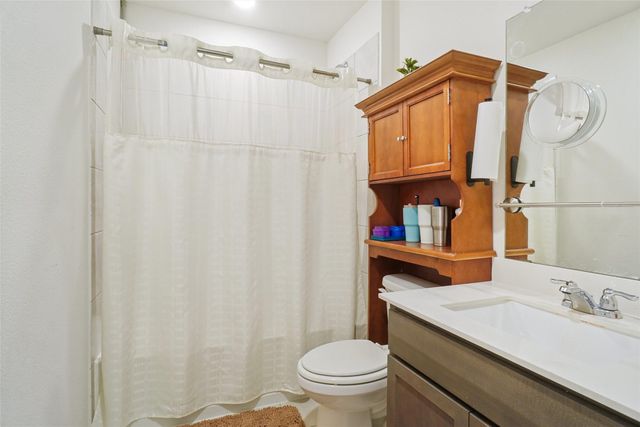 1934 Duskwood Drive, Lancaster, TX 75146