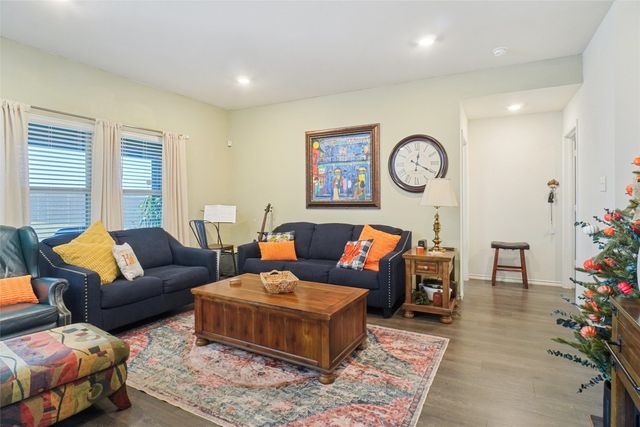 1934 Duskwood Drive, Lancaster, TX 75146