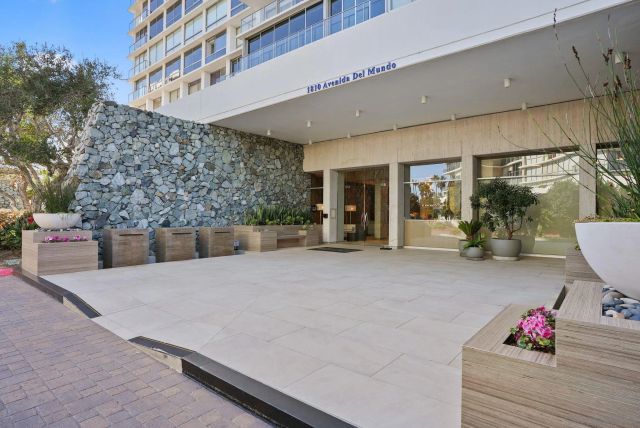 1810 Avenida del Mundo 703, Coronado, CA 92118