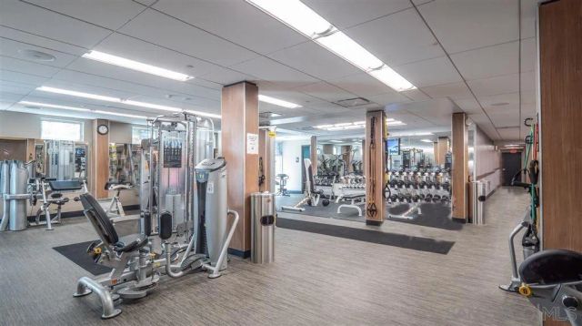 1810 Avenida del Mundo 703, Coronado, CA 92118