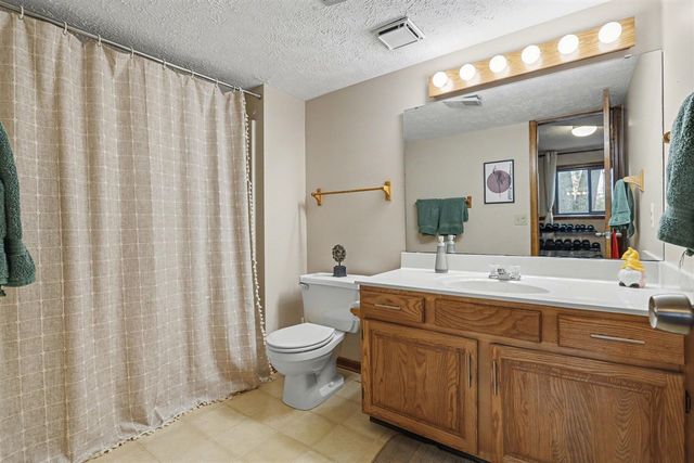 337 Horseshoe Court, Plainwell, MI 49080