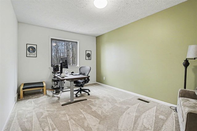 337 Horseshoe Court, Plainwell, MI 49080