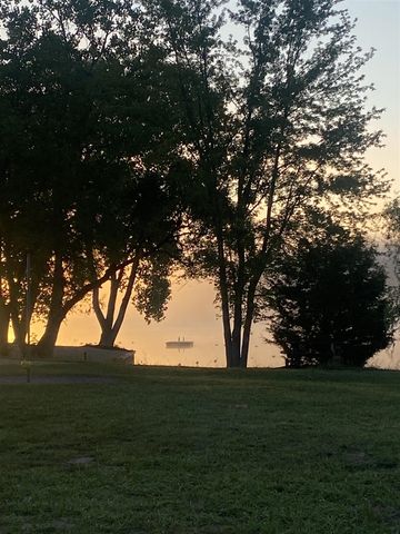 337 Horseshoe Court, Plainwell, MI 49080