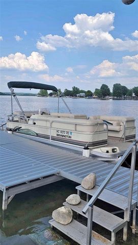 337 Horseshoe Court, Plainwell, MI 49080