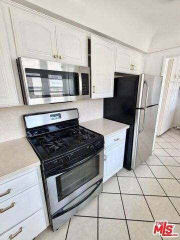 3439 W 84th Place, Inglewood, CA 90305