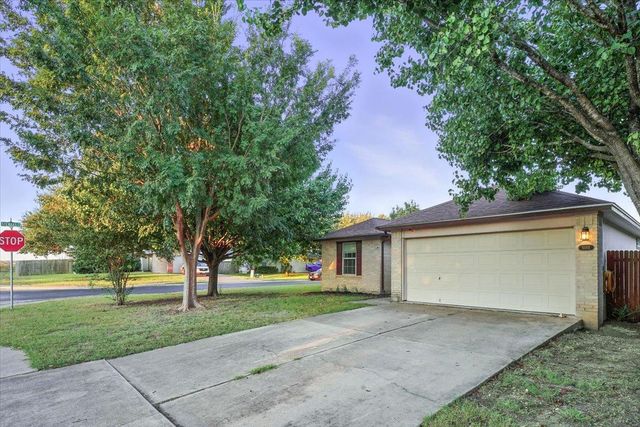 6001 Andross CT, Hutto, TX 78634