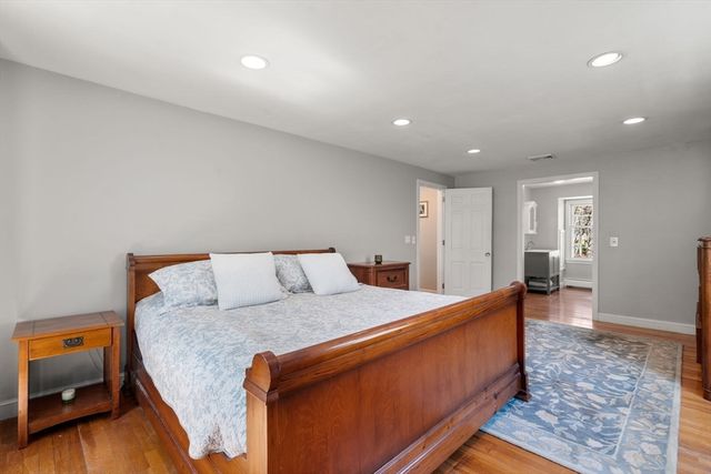 3 Bridle Path, Sherborn, MA 01770