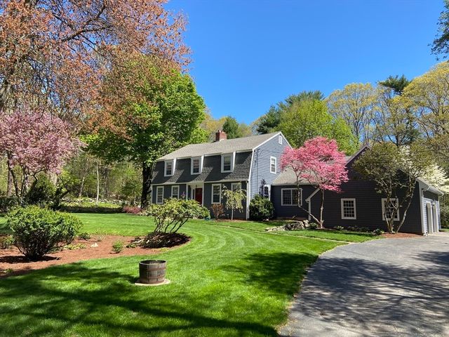 3 Bridle Path, Sherborn, MA 01770