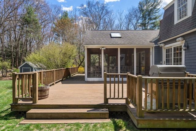 3 Bridle Path, Sherborn, MA 01770