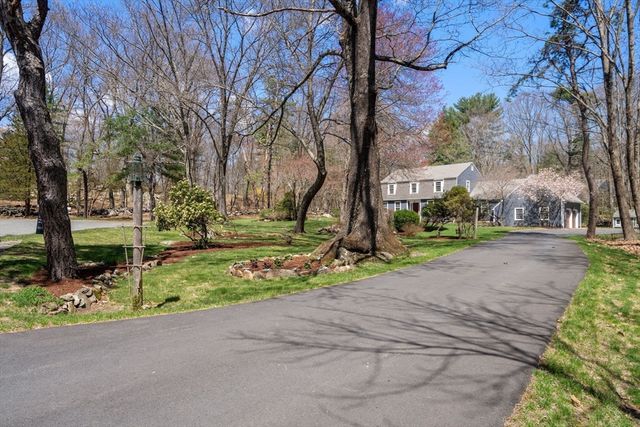 3 Bridle Path, Sherborn, MA 01770